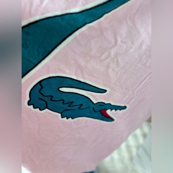 COPY - Lacoste Beach Towel - Picture 2 of 4